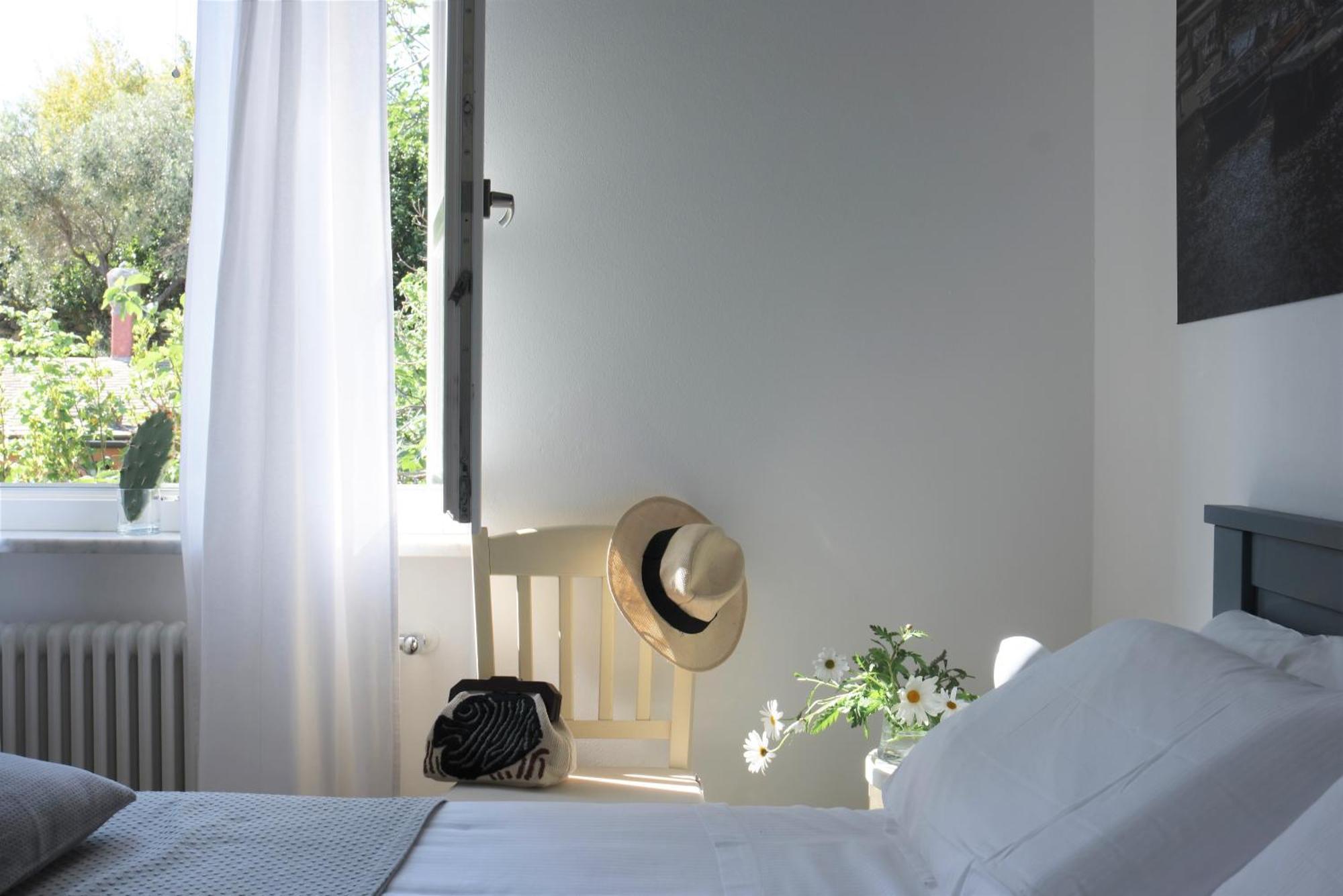 My Place Your Place Corniglia Esterno foto