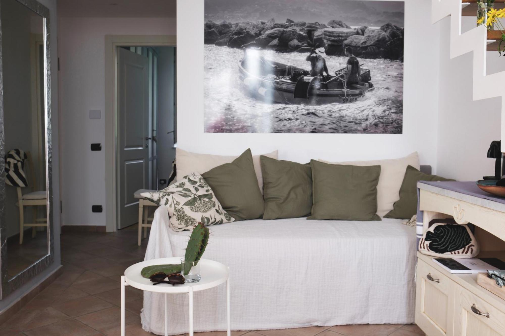 My Place Your Place Corniglia Esterno foto